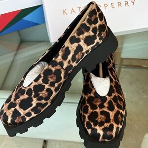 NIB $89 KATY PERRY The Daarlington slip on loafer coffee 8M
